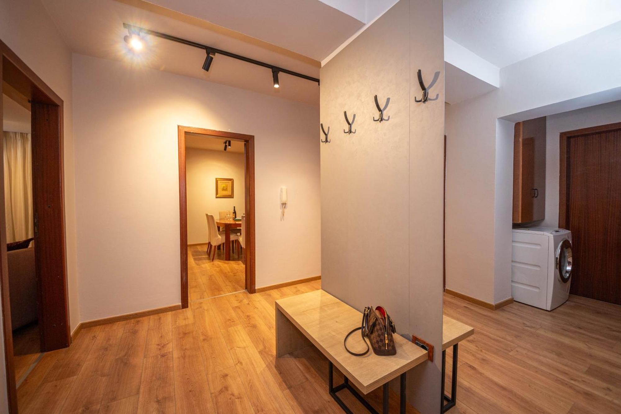Blloku Unique Apartments 3 ติรานา ภายนอก รูปภาพ