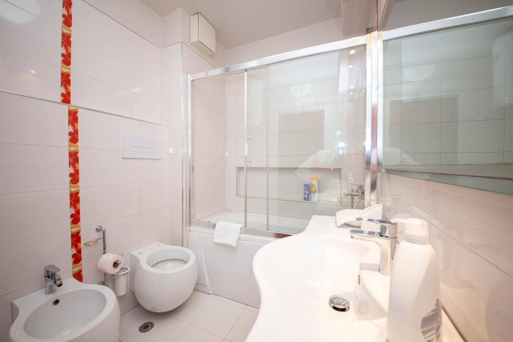 Blloku Unique Apartments 3 ติรานา ภายนอก รูปภาพ