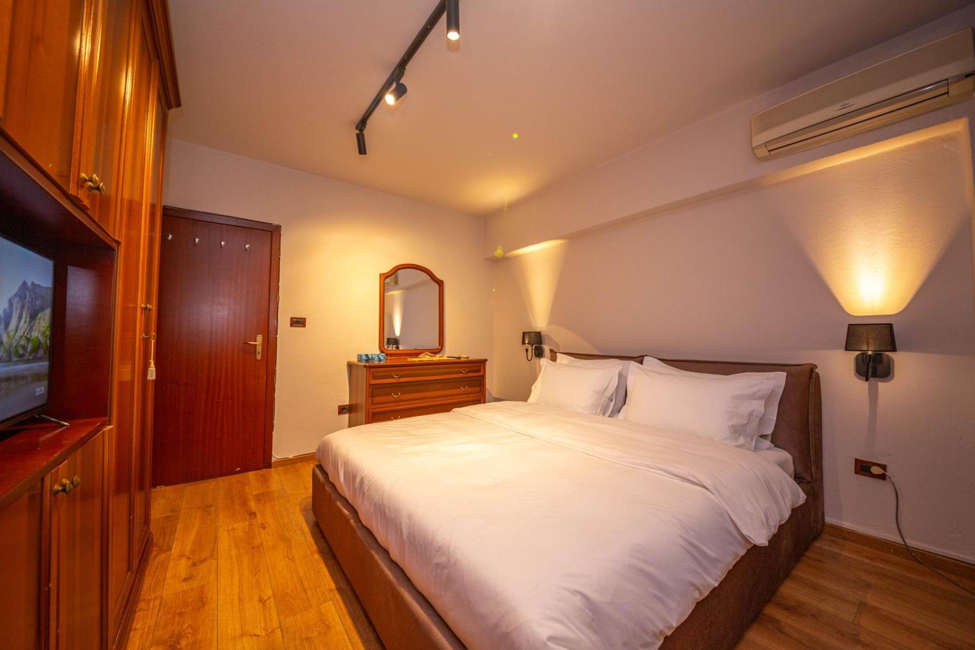 Blloku Unique Apartments 3 ติรานา ภายนอก รูปภาพ
